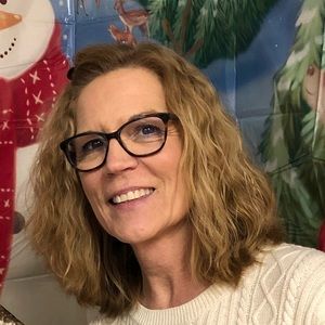 Meet your Posher, Marcia